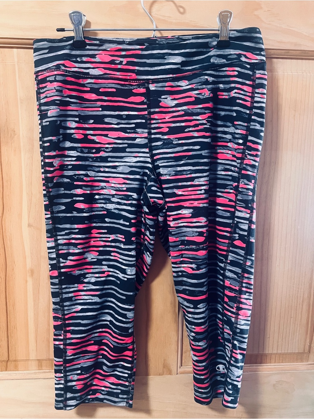 Women's Black & Pink Active Capris - Striped Print